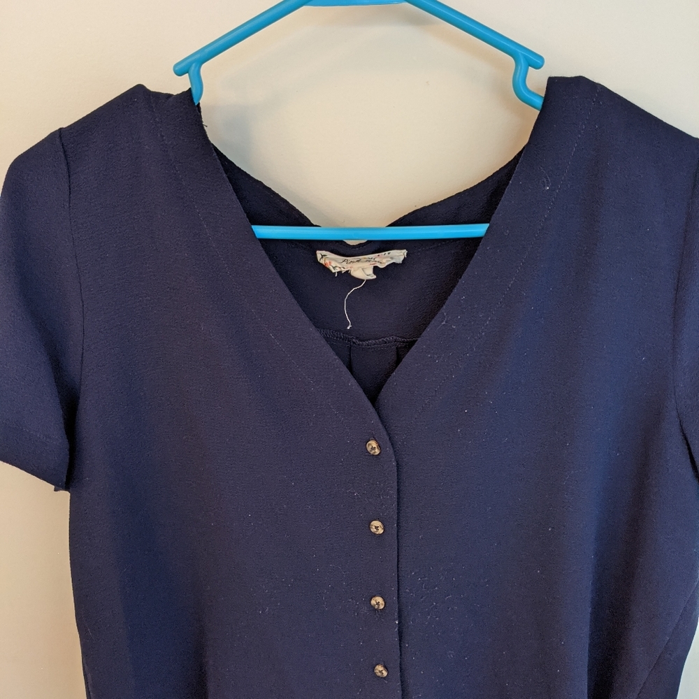 Blue v neck linen top